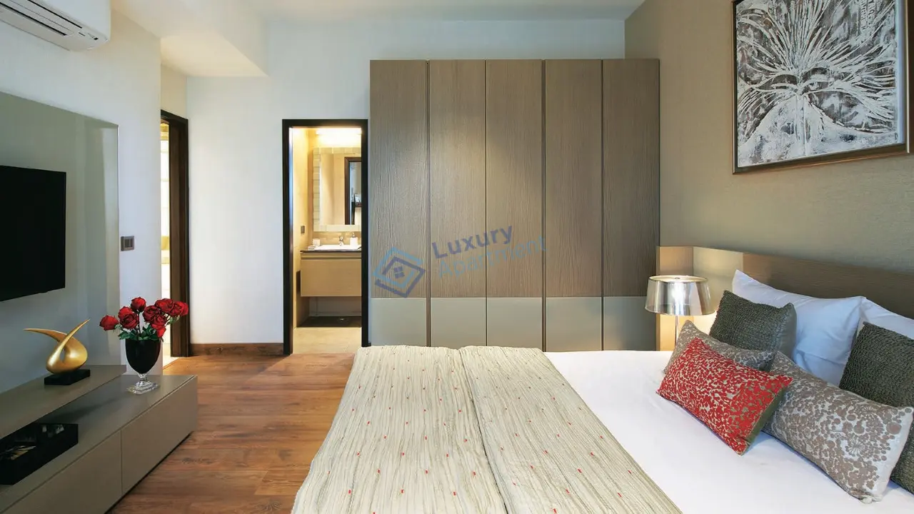 mahindra luminare bedroom 1